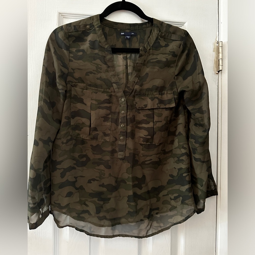 Gap Camouflage shirt